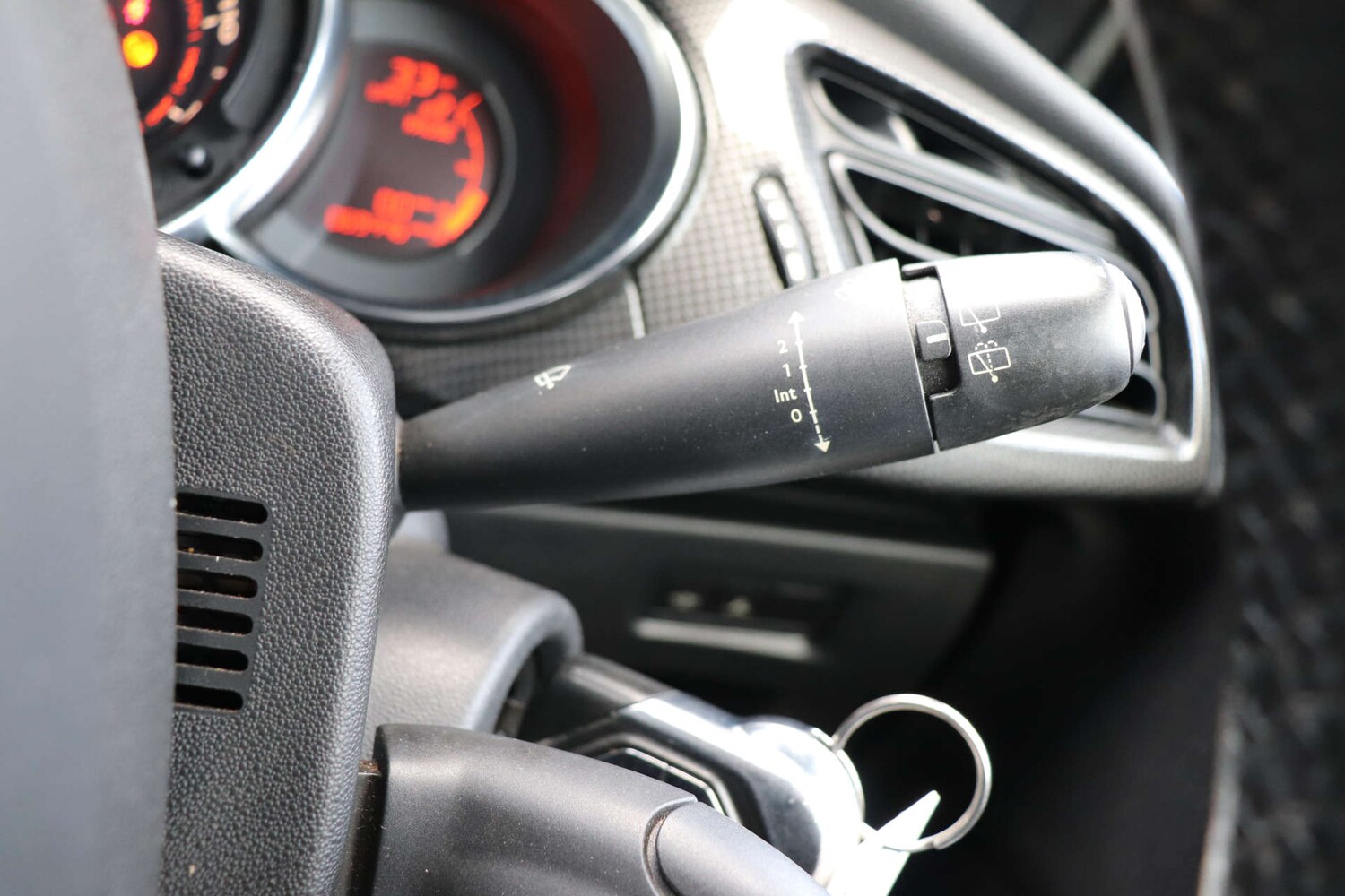 Used Citroen DS3 2010 for sale - 77446365: Photo 33