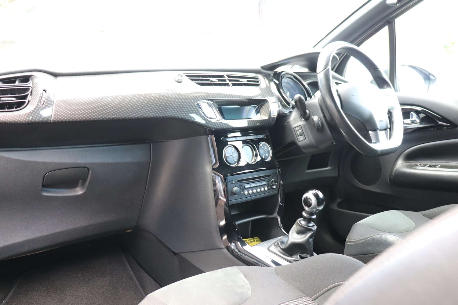 Used Citroen DS3 2010 for sale - 77446365: Photo 4