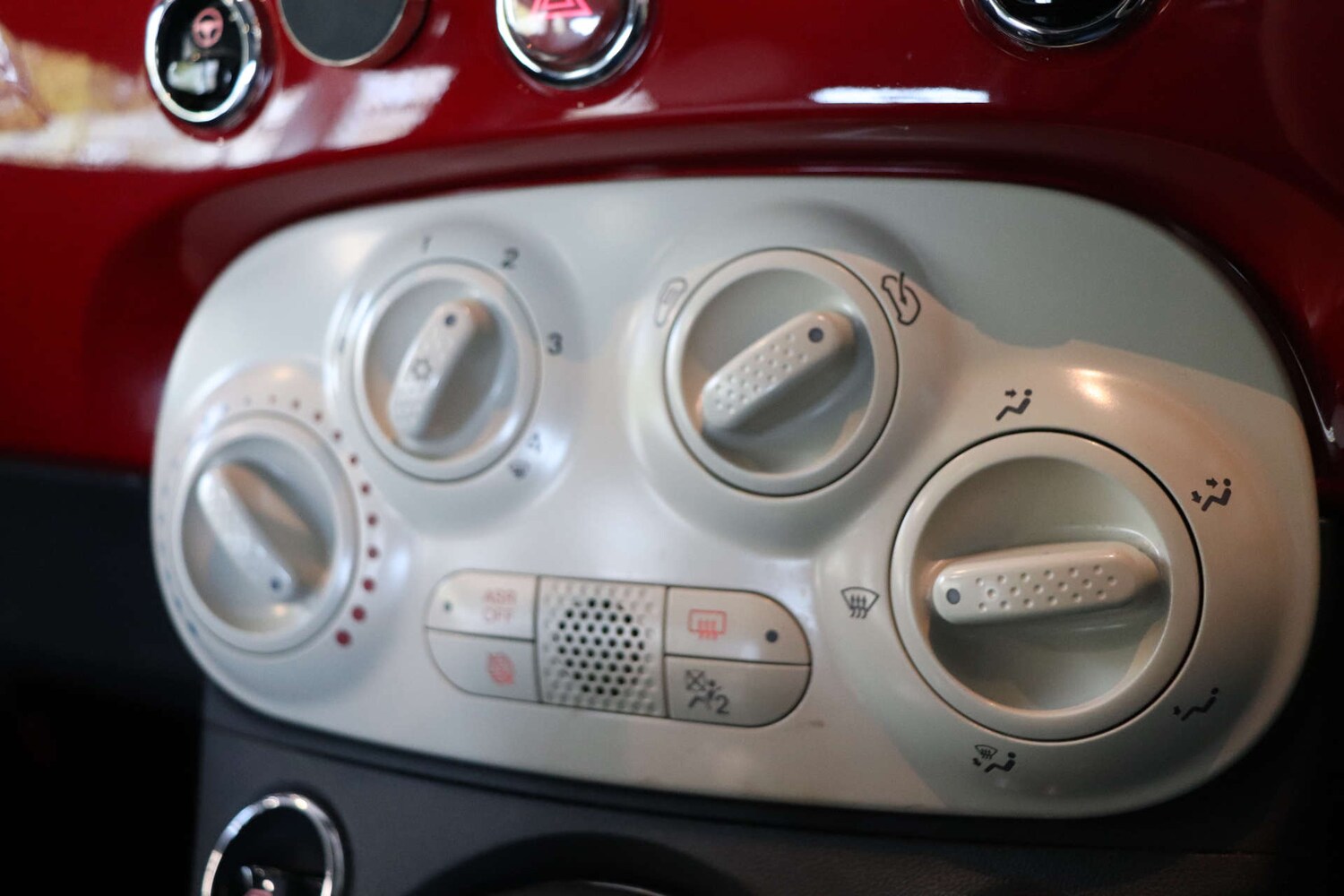 Used Fiat 500 2016 for sale - 77125160: Photo 38