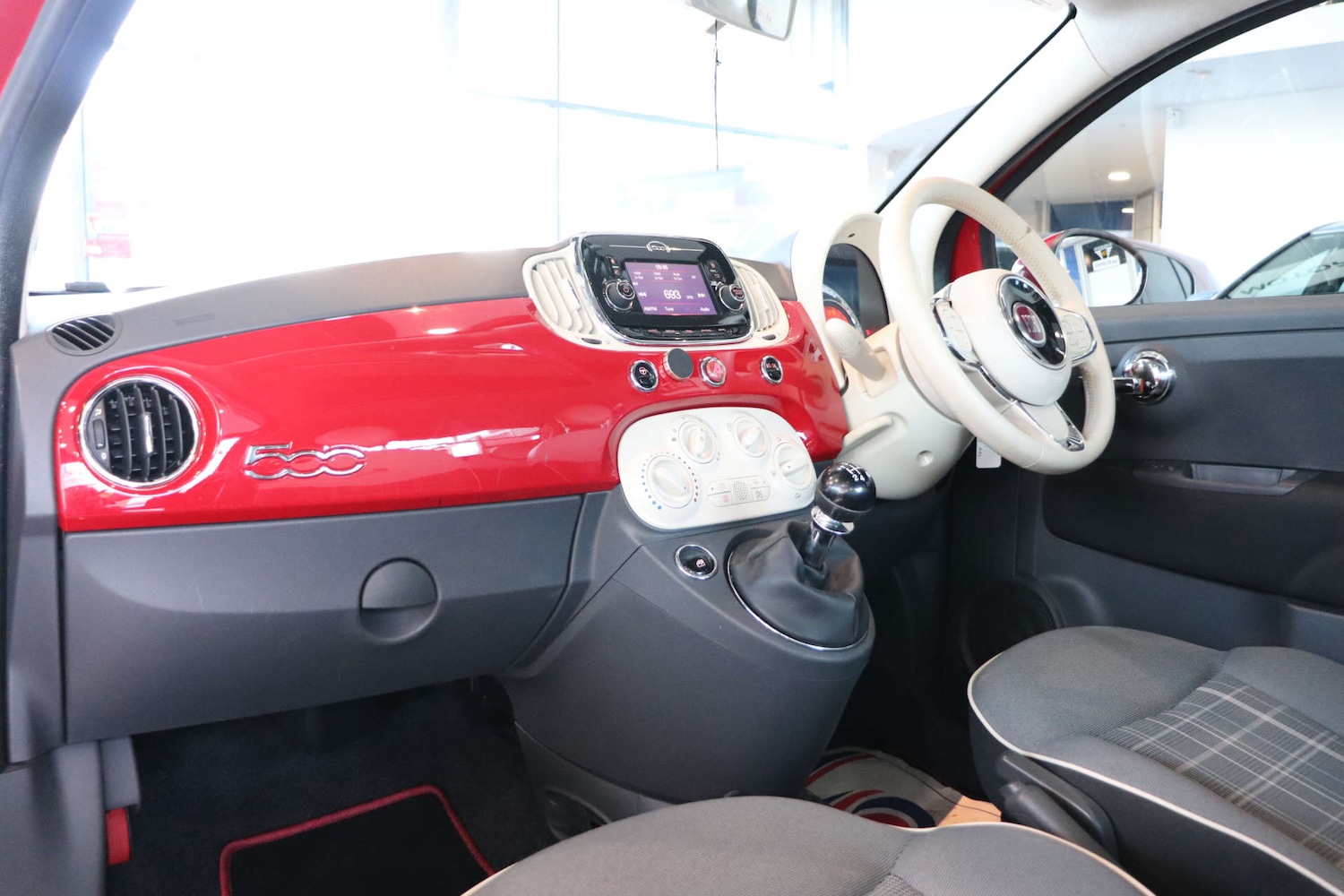 Used Fiat 500 2016 for sale - 77125160: Photo 4