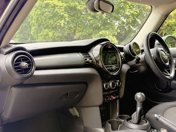 Used MINI Hatch 2019 for sale - 78806559: Photo