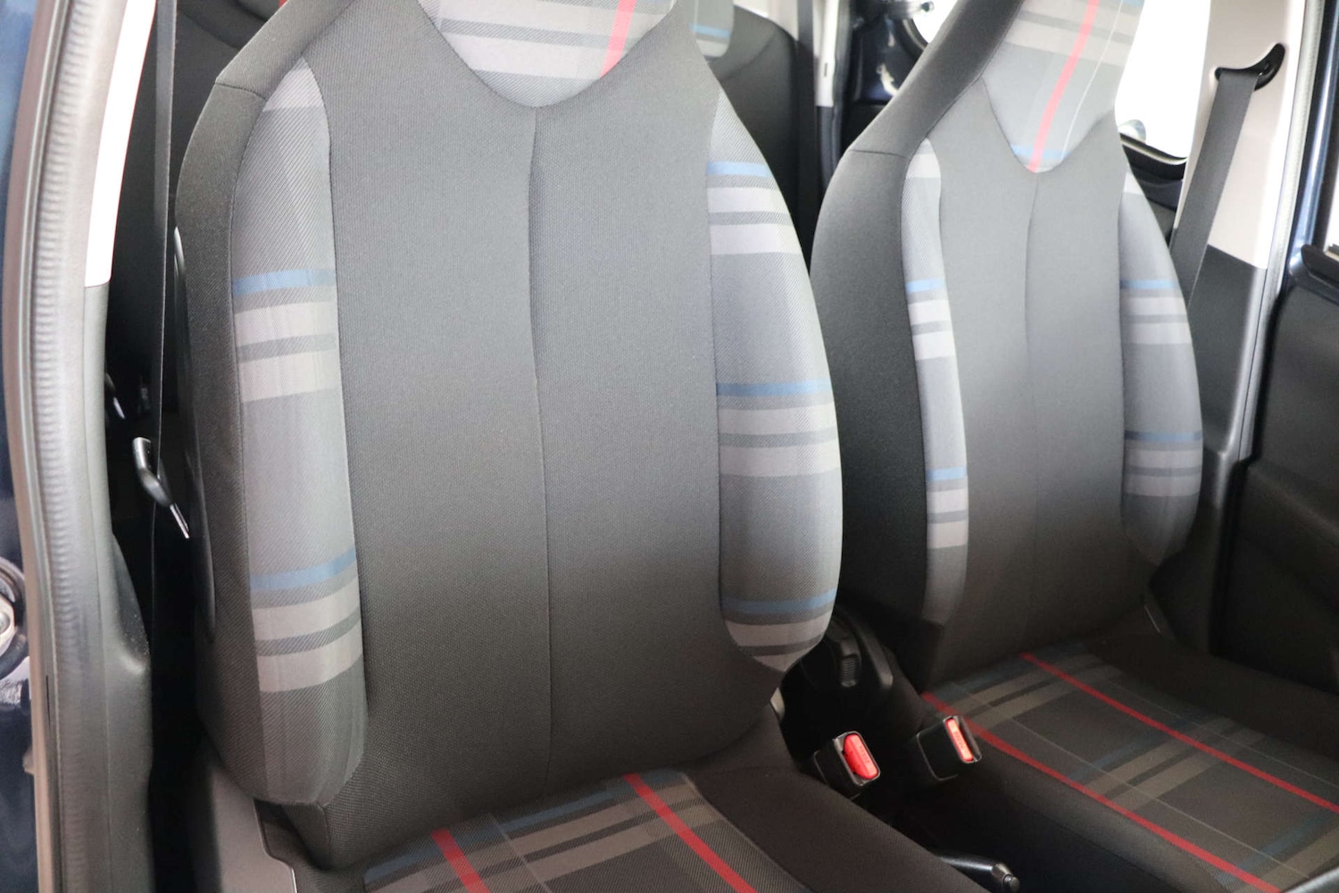 Used Peugeot 108 2015 for sale - 77328631: Photo 23