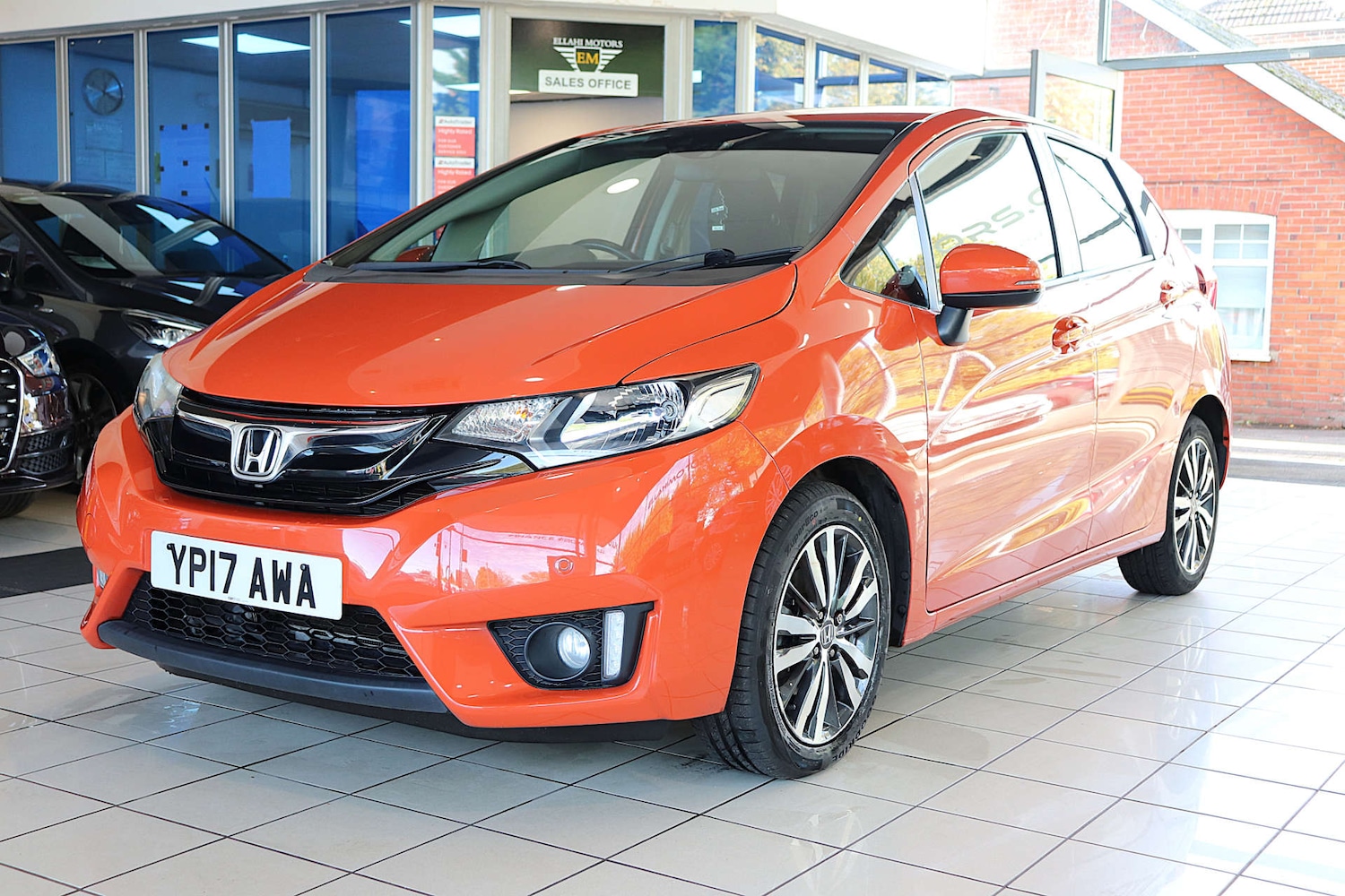 Used Honda Jazz 2017 for sale - 76374439: Photo 2