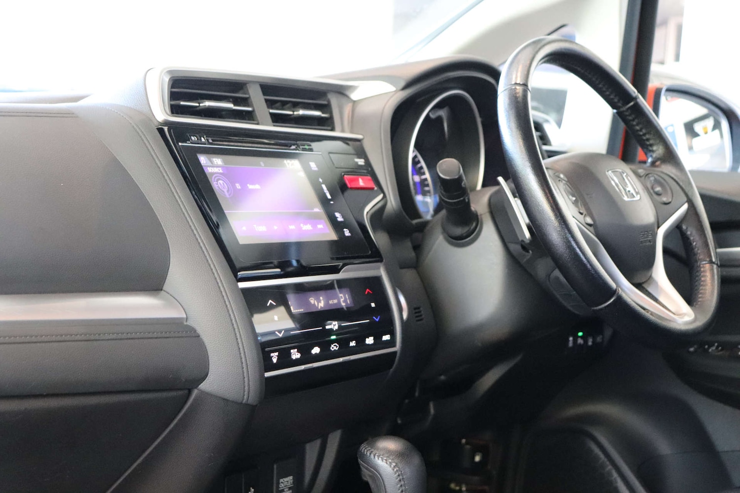 Used Honda Jazz 2017 for sale - 76374439: Photo 37