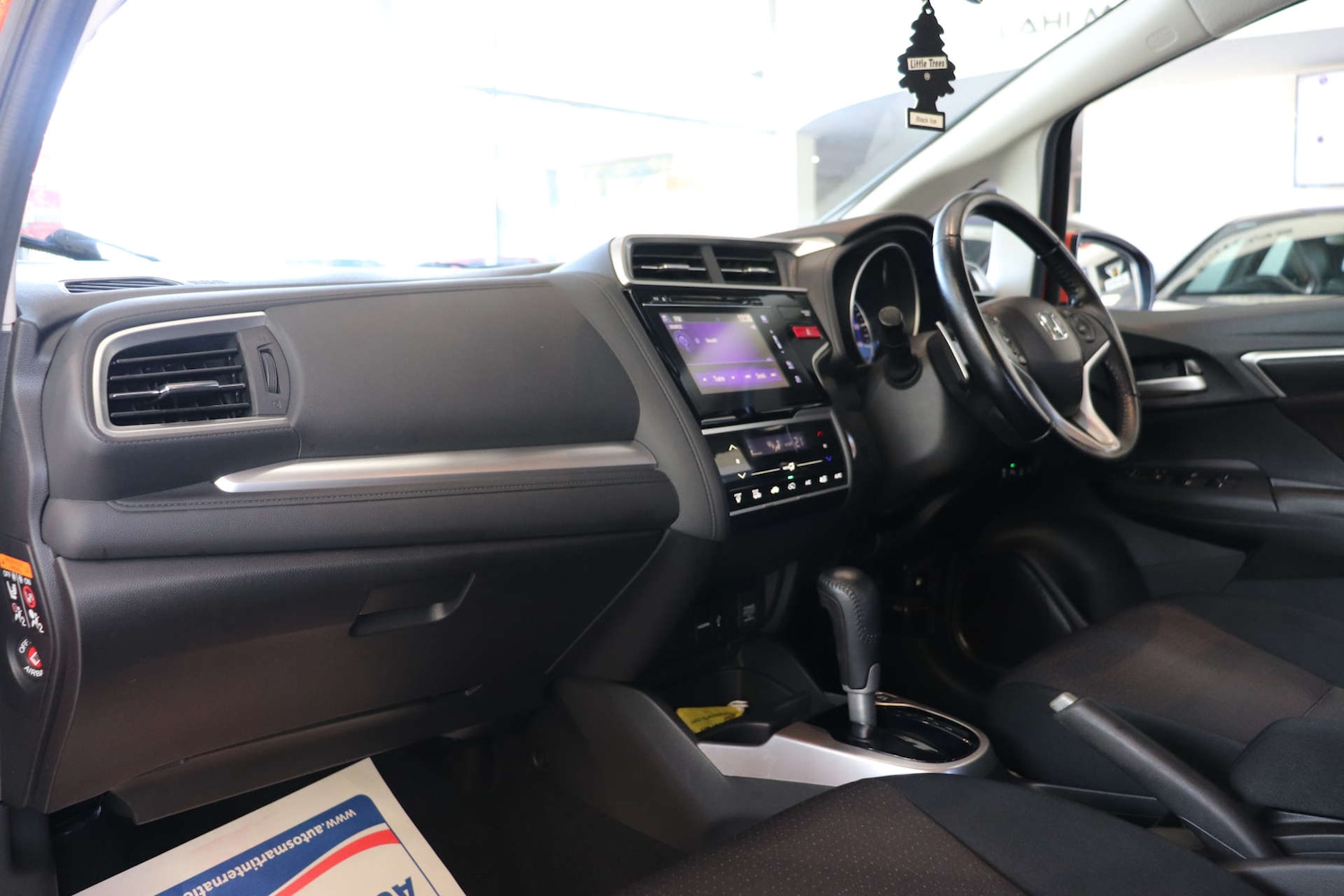 Used Honda Jazz 2017 for sale - 76374439: Photo 4