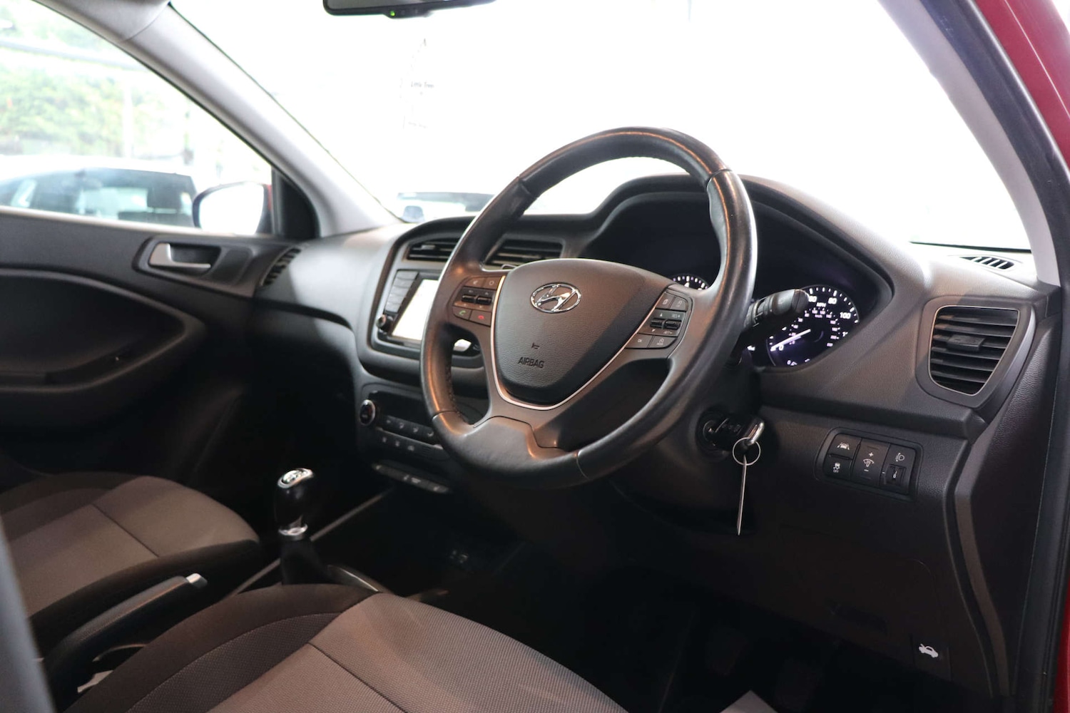 Used Hyundai i20 2017 for sale - 75996560: Photo 20