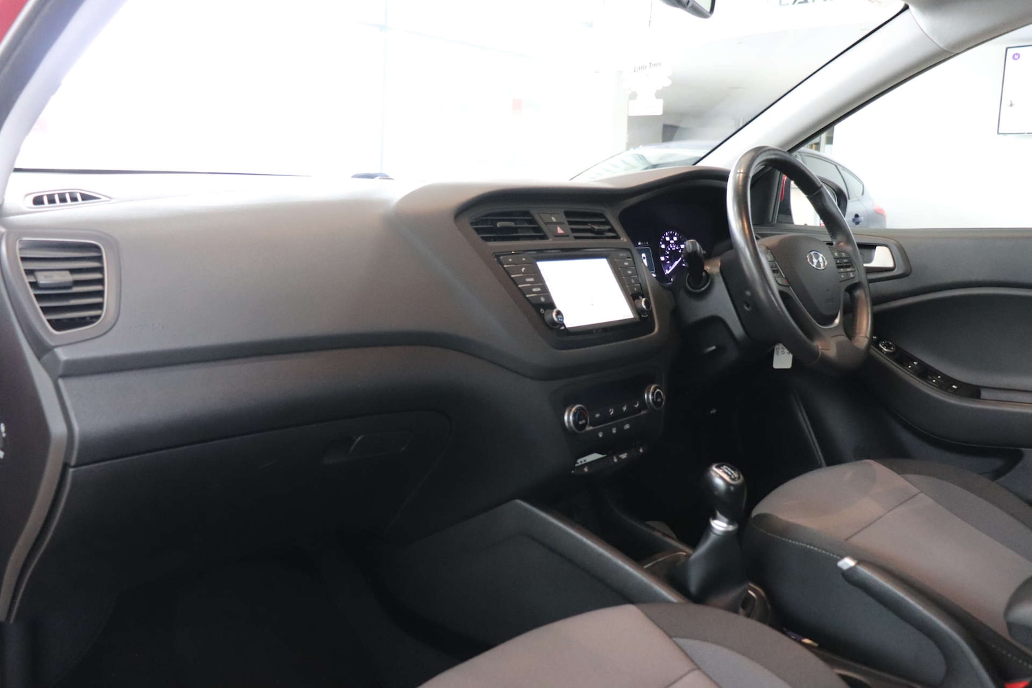 Used Hyundai i20 2017 for sale - 75996560: Photo 38