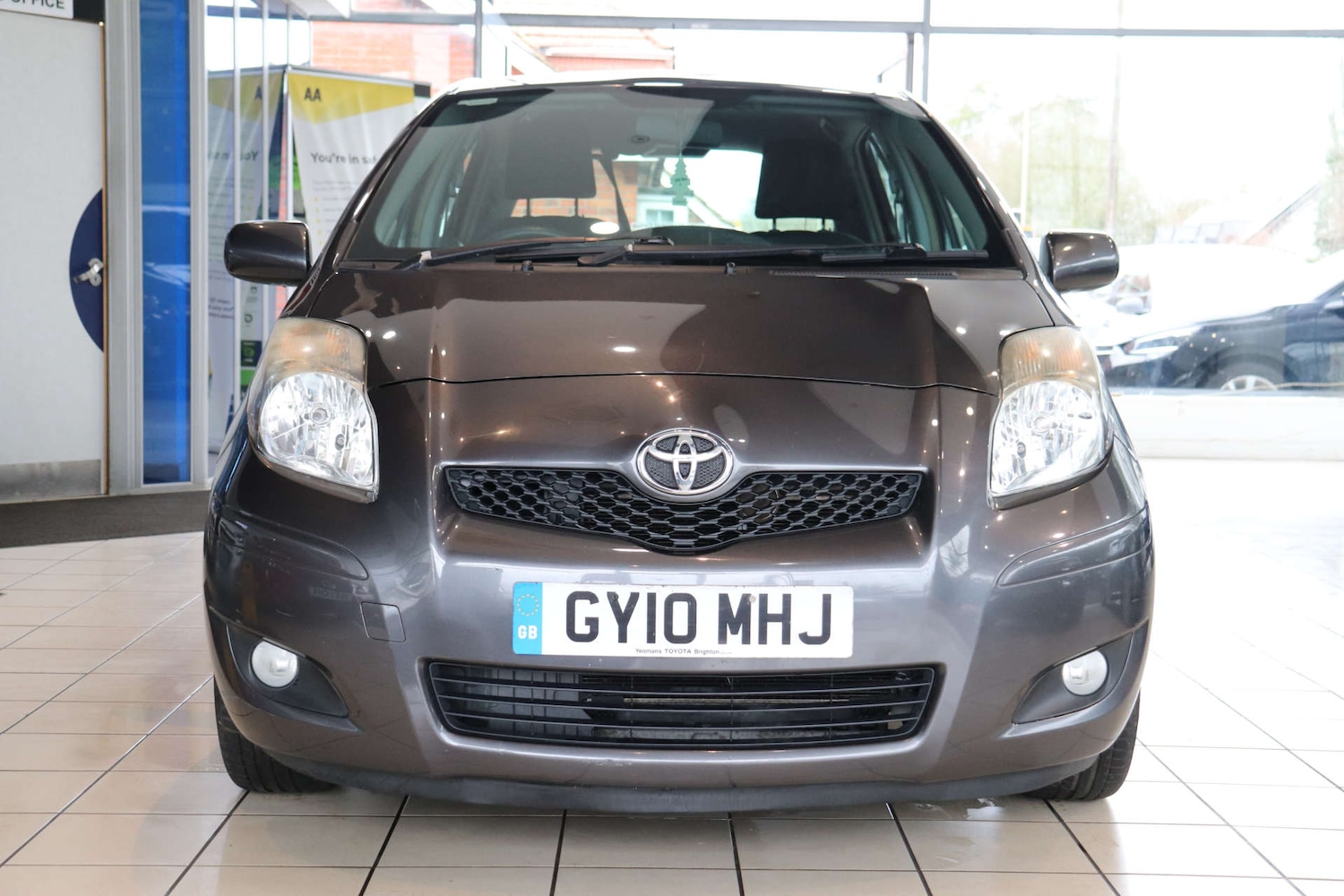 Used Toyota Yaris 2010 for sale - 77483011: Photo 11