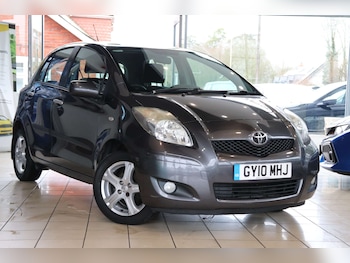 Used Toyota Yaris 2010 for sale - 77483011: Photo