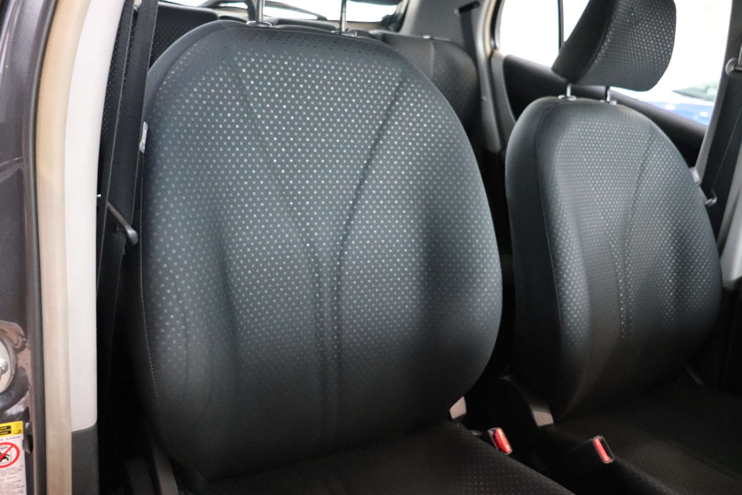 Used Toyota Yaris 2010 for sale - 77483011: Photo 21