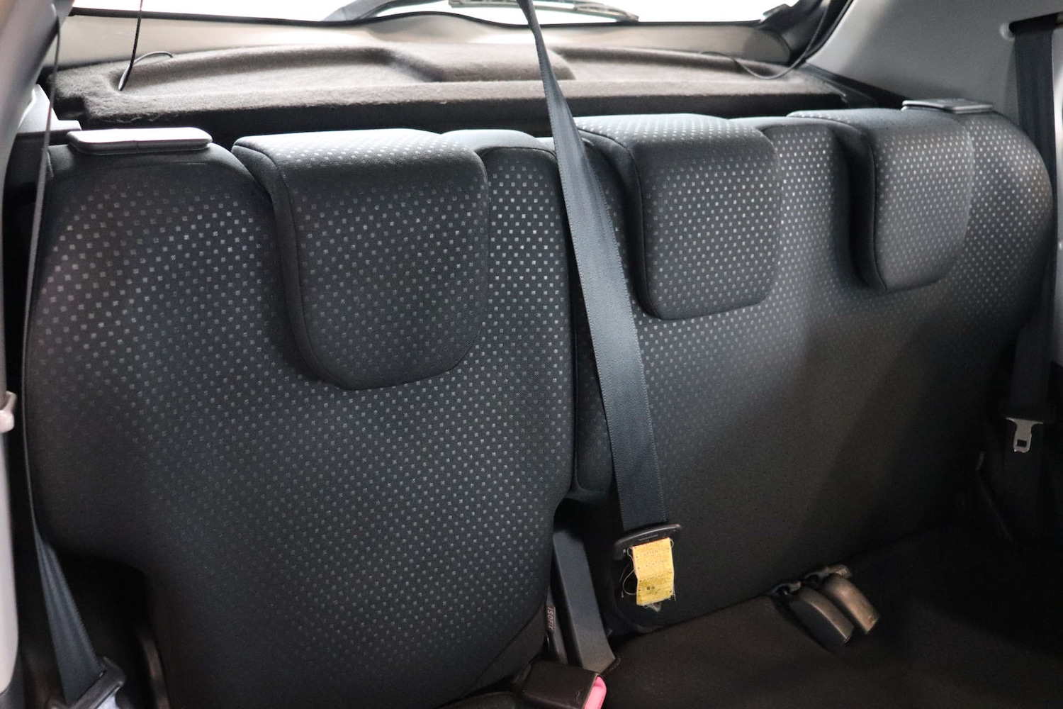 Used Toyota Yaris 2010 for sale - 77483011: Photo 24