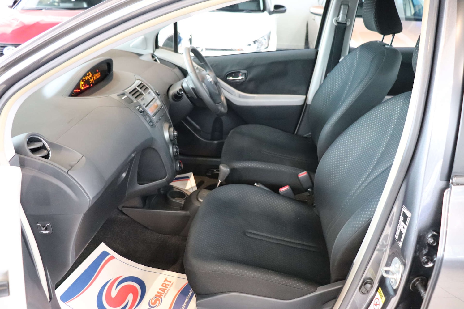 Used Toyota Yaris 2010 for sale - 77483011: Photo 30