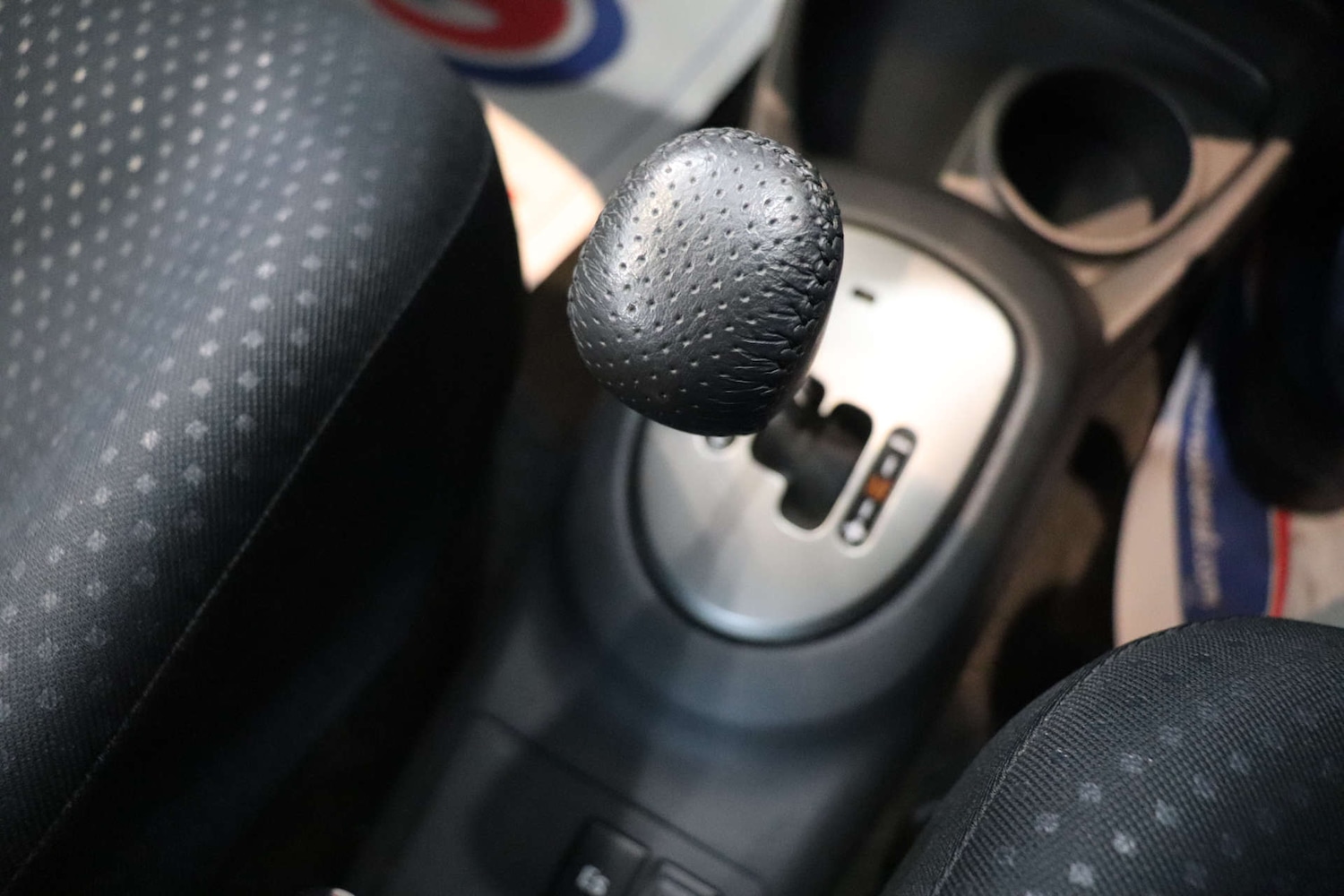 Used Toyota Yaris 2010 for sale - 77483011: Photo 39