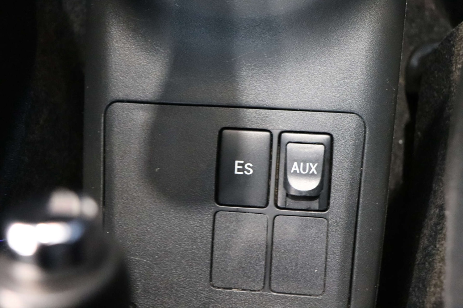 Used Toyota Yaris 2010 for sale - 77483011: Photo 40