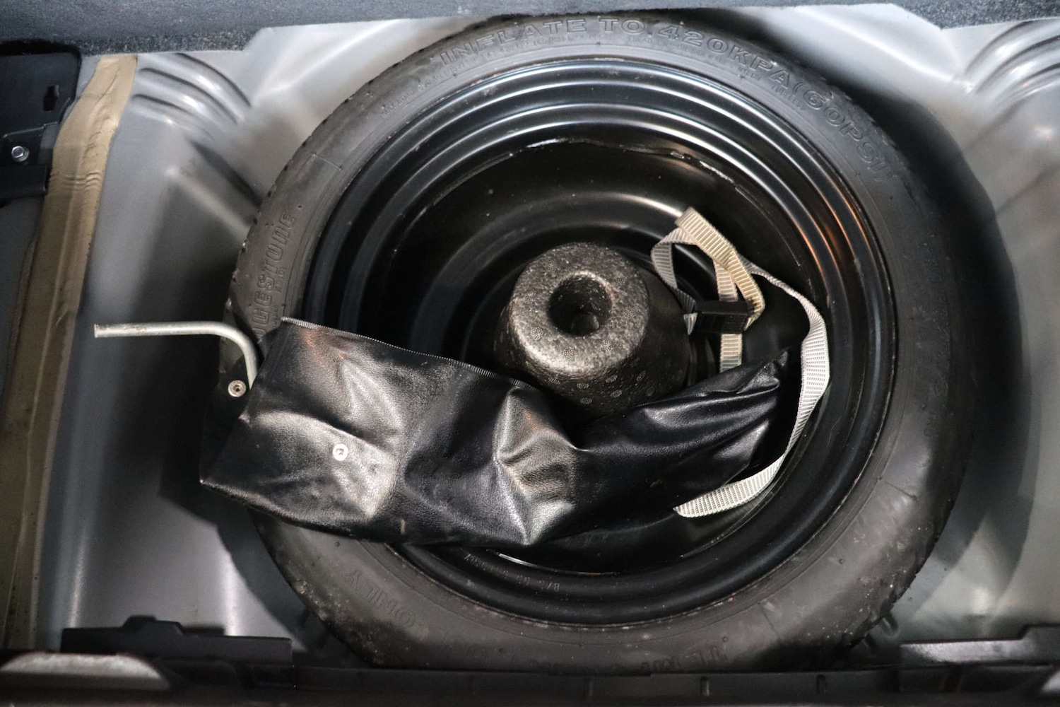 Used Toyota Yaris 2010 for sale - 77483011: Photo 49