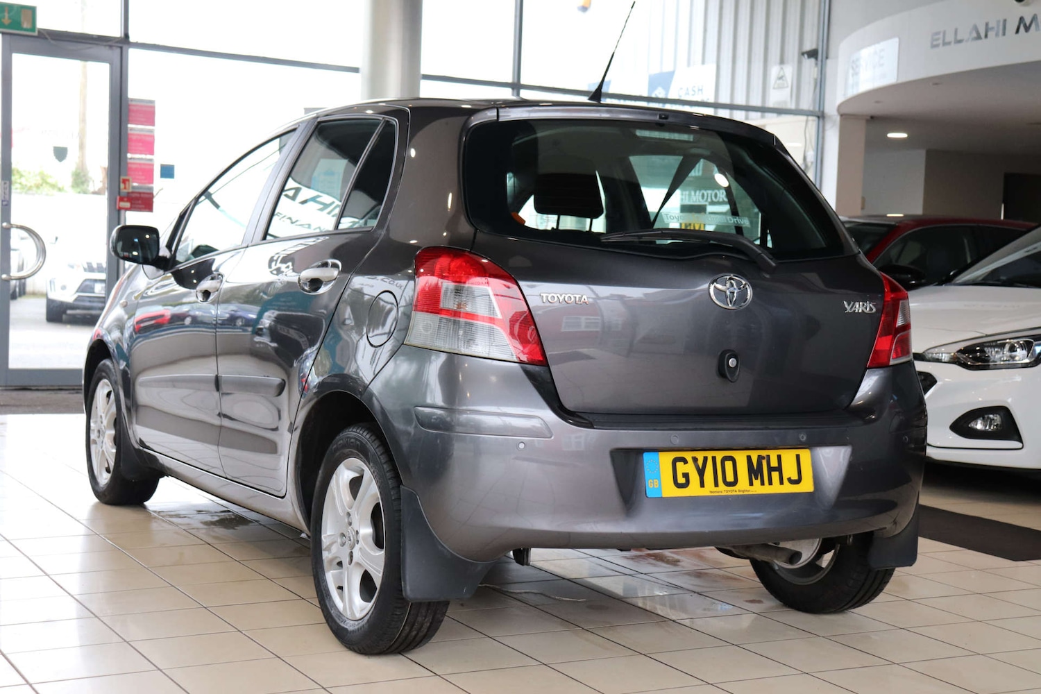 Used Toyota Yaris 2010 for sale - 77483011: Photo 6