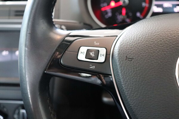 Used Volkswagen Polo 2015 for sale - 75300205: Photo 43