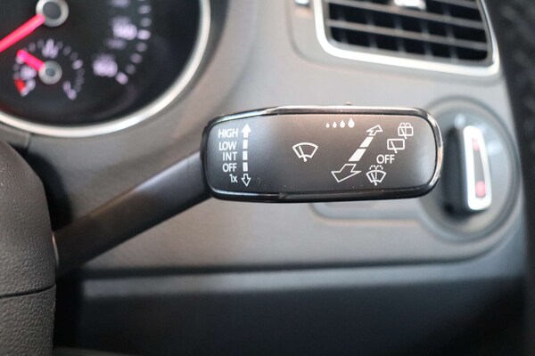 Used Volkswagen Polo 2015 for sale - 75300205: Photo 46