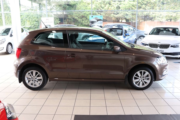 Used Volkswagen Polo 2015 for sale - 75300205: Photo 9