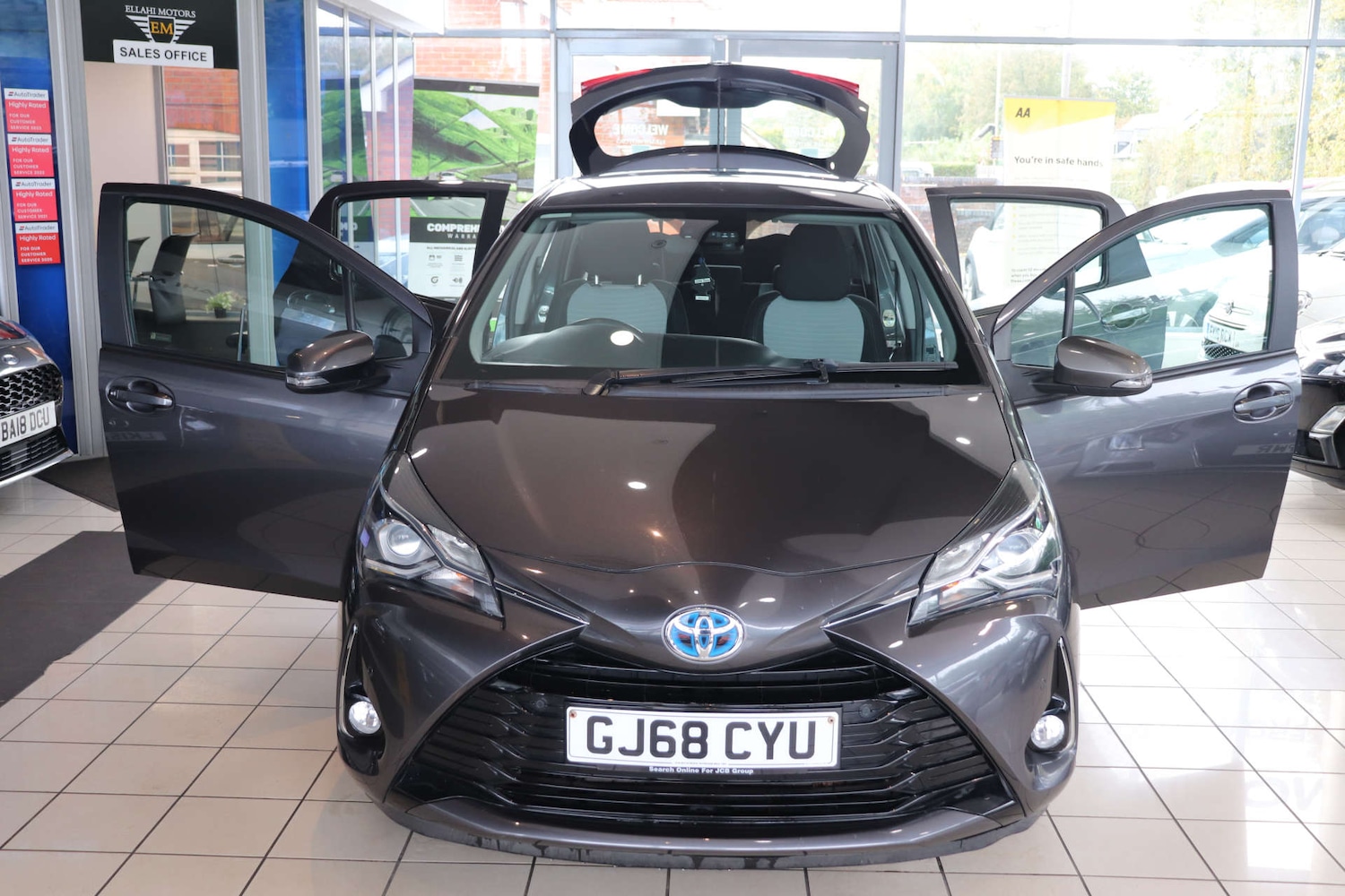 Used Toyota Yaris 2018 for sale - 76354269: Photo 13