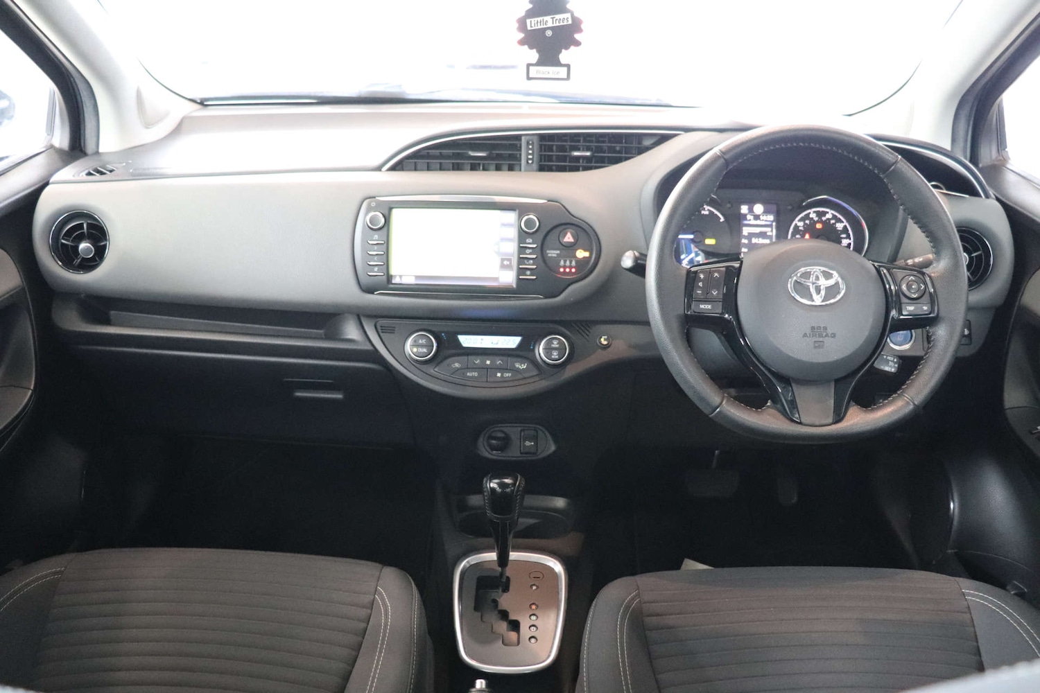 Used Toyota Yaris 2018 for sale - 76354269: Photo 14