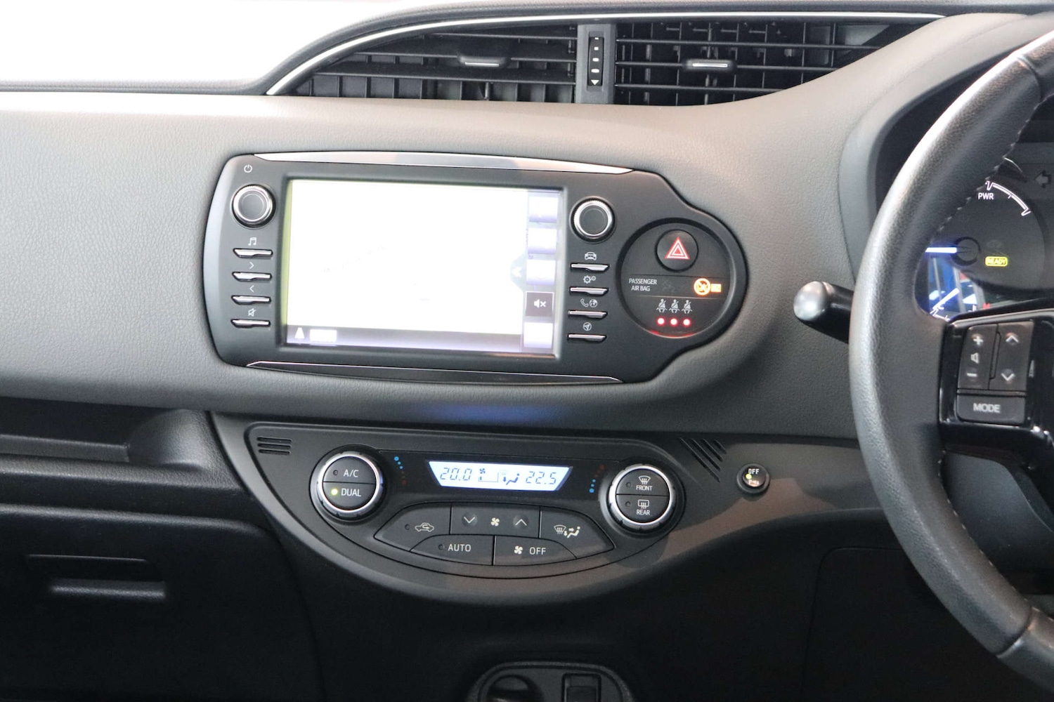 Used Toyota Yaris 2018 for sale - 76354269: Photo 15
