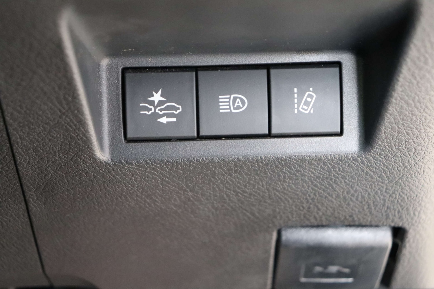 Used Toyota Yaris 2018 for sale - 76354269: Photo 57