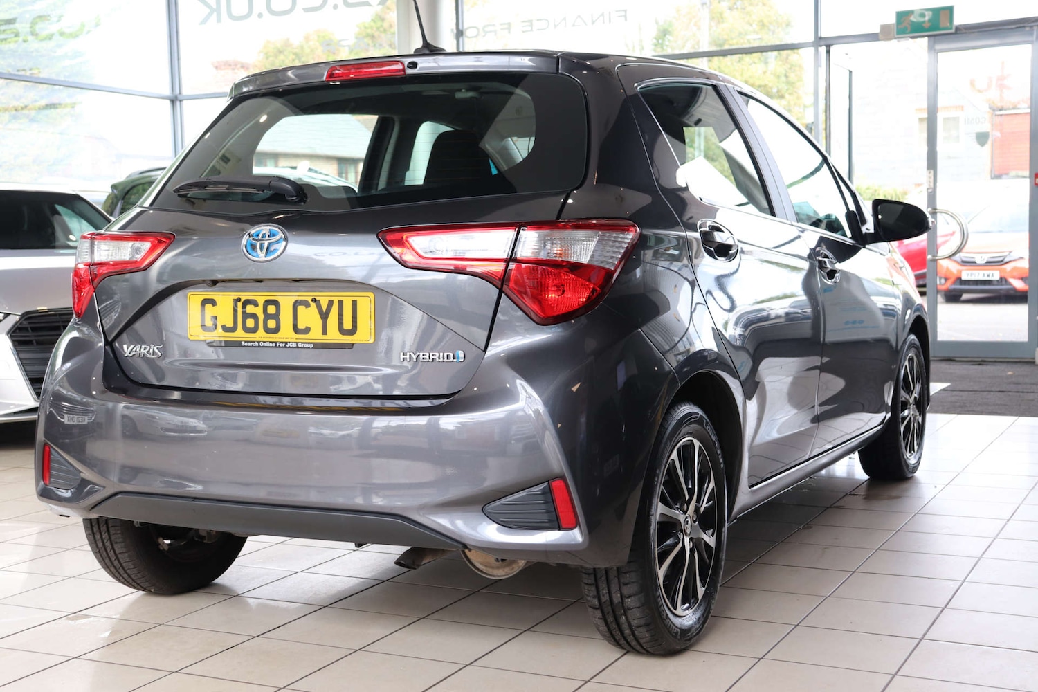 Used Toyota Yaris 2018 for sale - 76354269: Photo 8