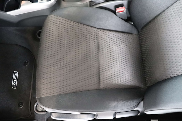 Used Honda Jazz 2018 for sale - 75474179: Photo 38
