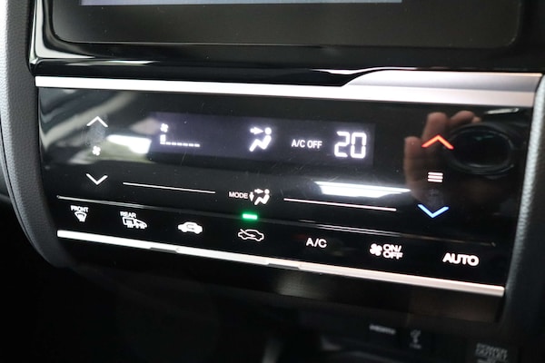 Used Honda Jazz 2018 for sale - 75474179: Photo 45