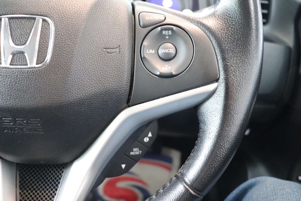 Used Honda Jazz 2018 for sale - 75474179: Photo 51