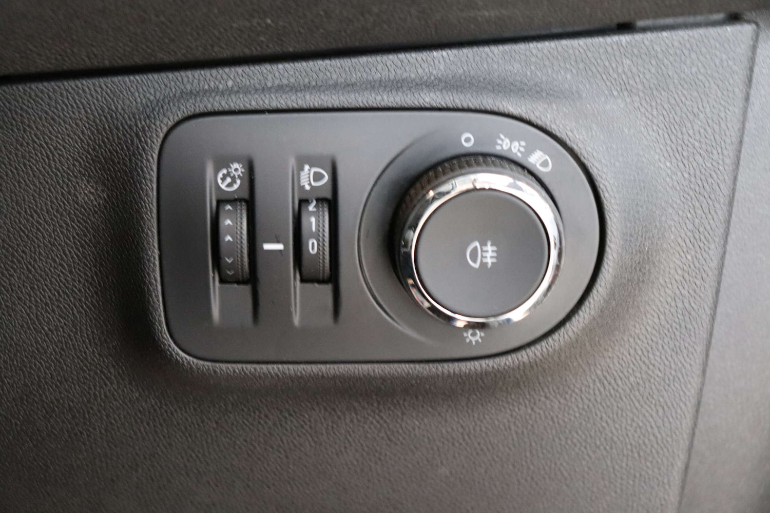 Used Vauxhall Corsa 2015 for sale - 77406141: Photo 43