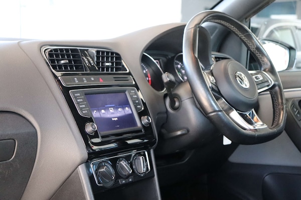Used Volkswagen Polo 2016 for sale - 73898035: Photo 35