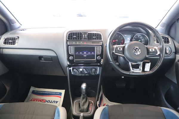 Used Volkswagen Polo 2016 for sale - 73898035: Photo 3
