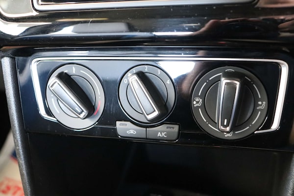 Used Volkswagen Polo 2016 for sale - 73898035: Photo 41