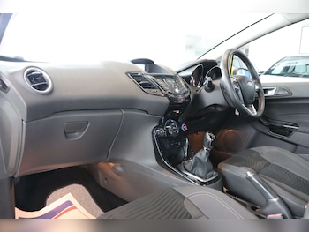 Used Ford Fiesta 2016 for sale - 75952082: Photo