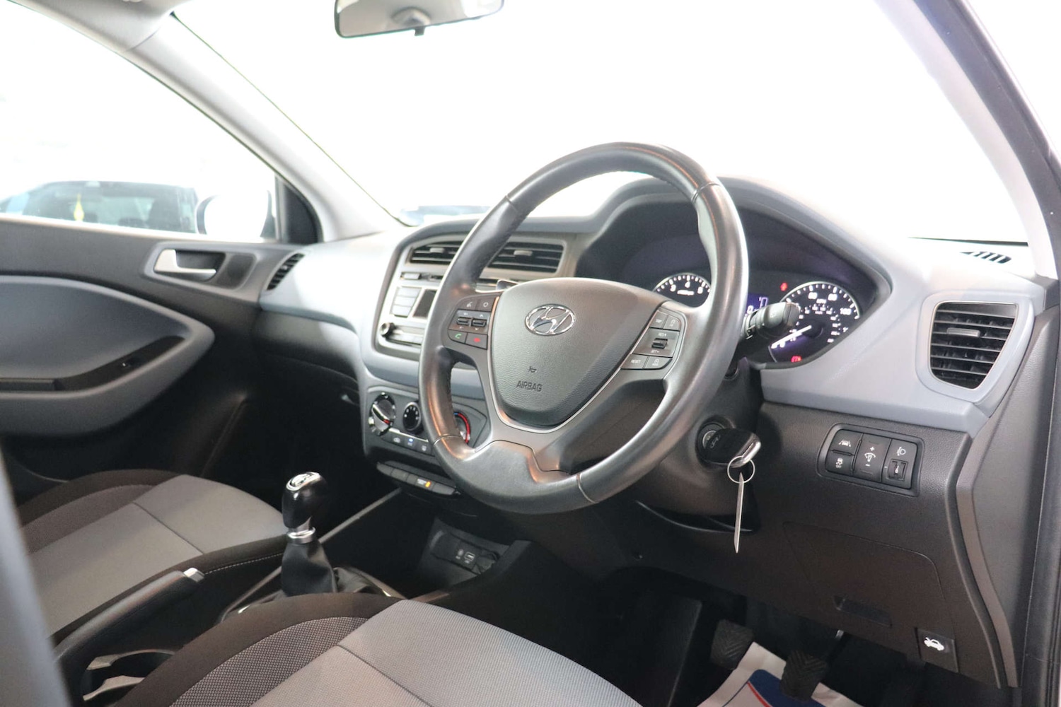Used Hyundai i20 2016 for sale - 76144429: Photo 20