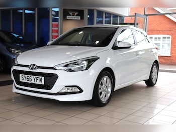 Used Hyundai i20 2016 for sale - 76144429: Photo 2