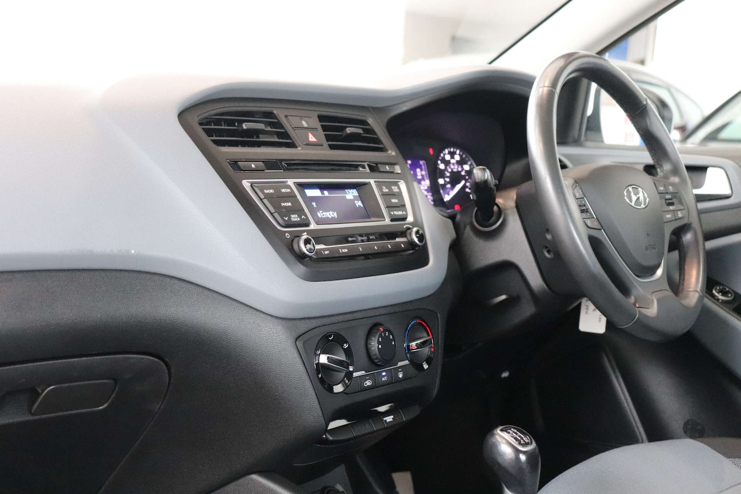 Used Hyundai i20 2016 for sale - 76144429: Photo 37