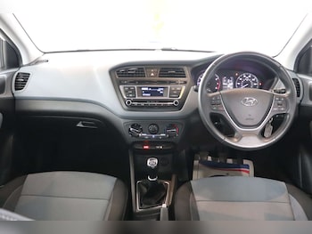 Used Hyundai i20 2016 for sale - 76144429: Photo 3