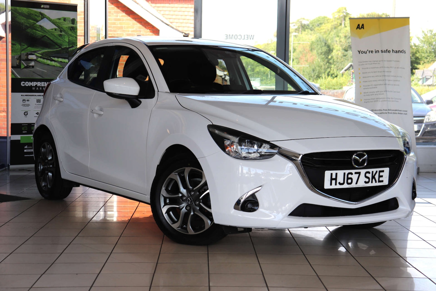 Used Mazda Mazda2 2017 for sale - 76005205: Photo 1
