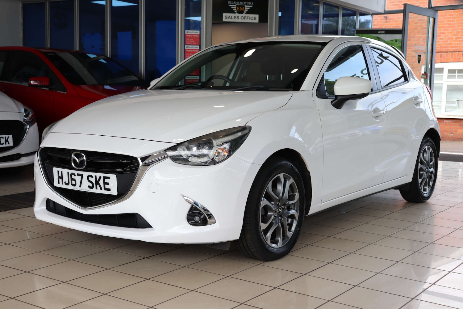 Used Mazda Mazda2 2017 for sale - 76005205: Photo 2