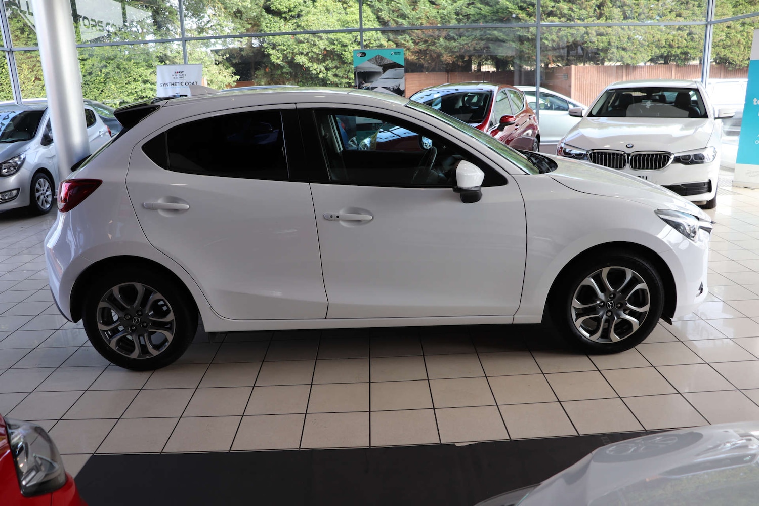 Used Mazda Mazda2 2017 for sale - 76005205: Photo 9