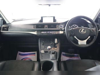 Used Lexus CT 2017 for sale - 75357022: Photo