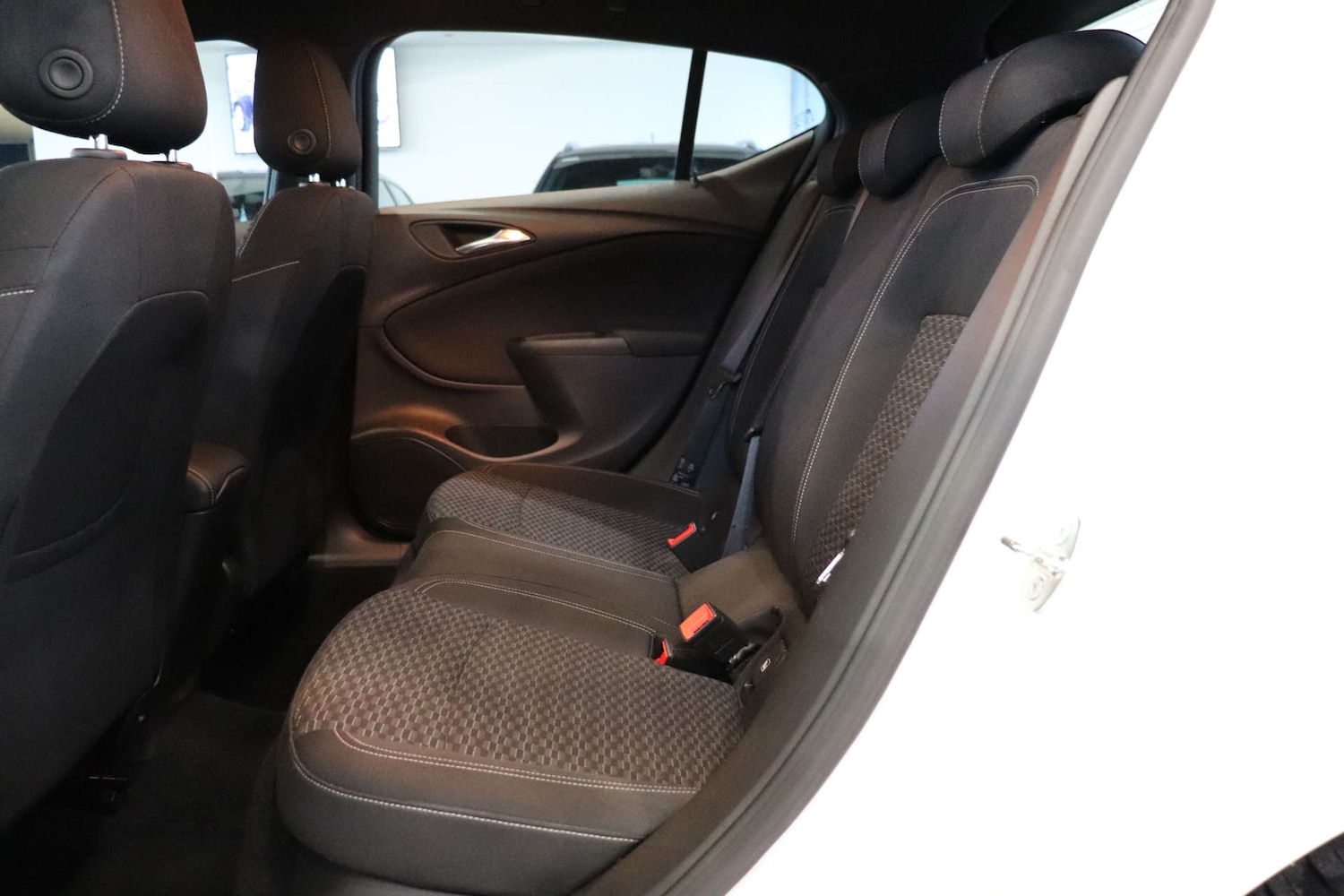 Used Vauxhall Astra 2016 for sale - 76589722: Photo 38