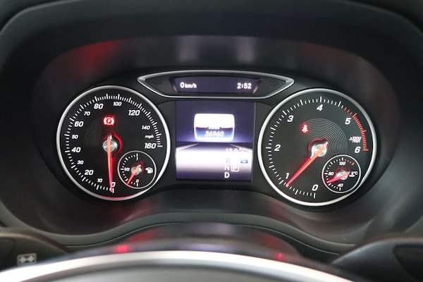 Used Mercedes-Benz B Class 2018 for sale - 74130397: Photo 41