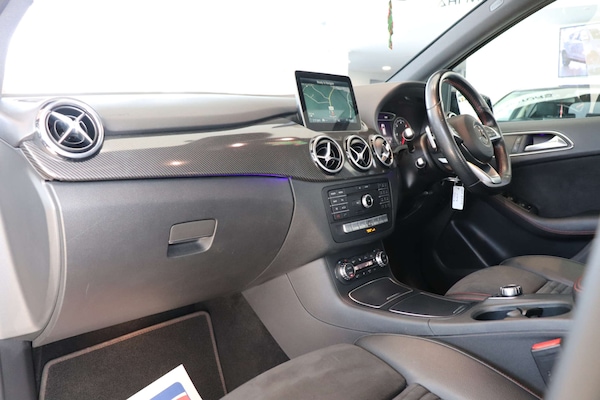 Used Mercedes-Benz B Class 2018 for sale - 74130397: Photo 4
