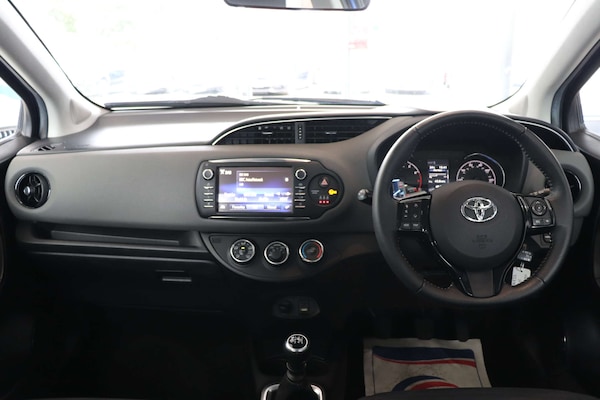 Used Toyota Yaris 2020 for sale - 75421246: Photo 14