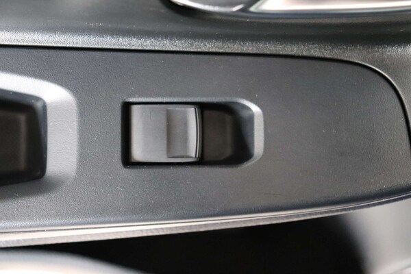 Used Toyota Yaris 2020 for sale - 75421246: Photo 52