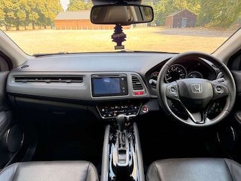 Used Honda HR-V 2016 for sale - 79611240: Photo
